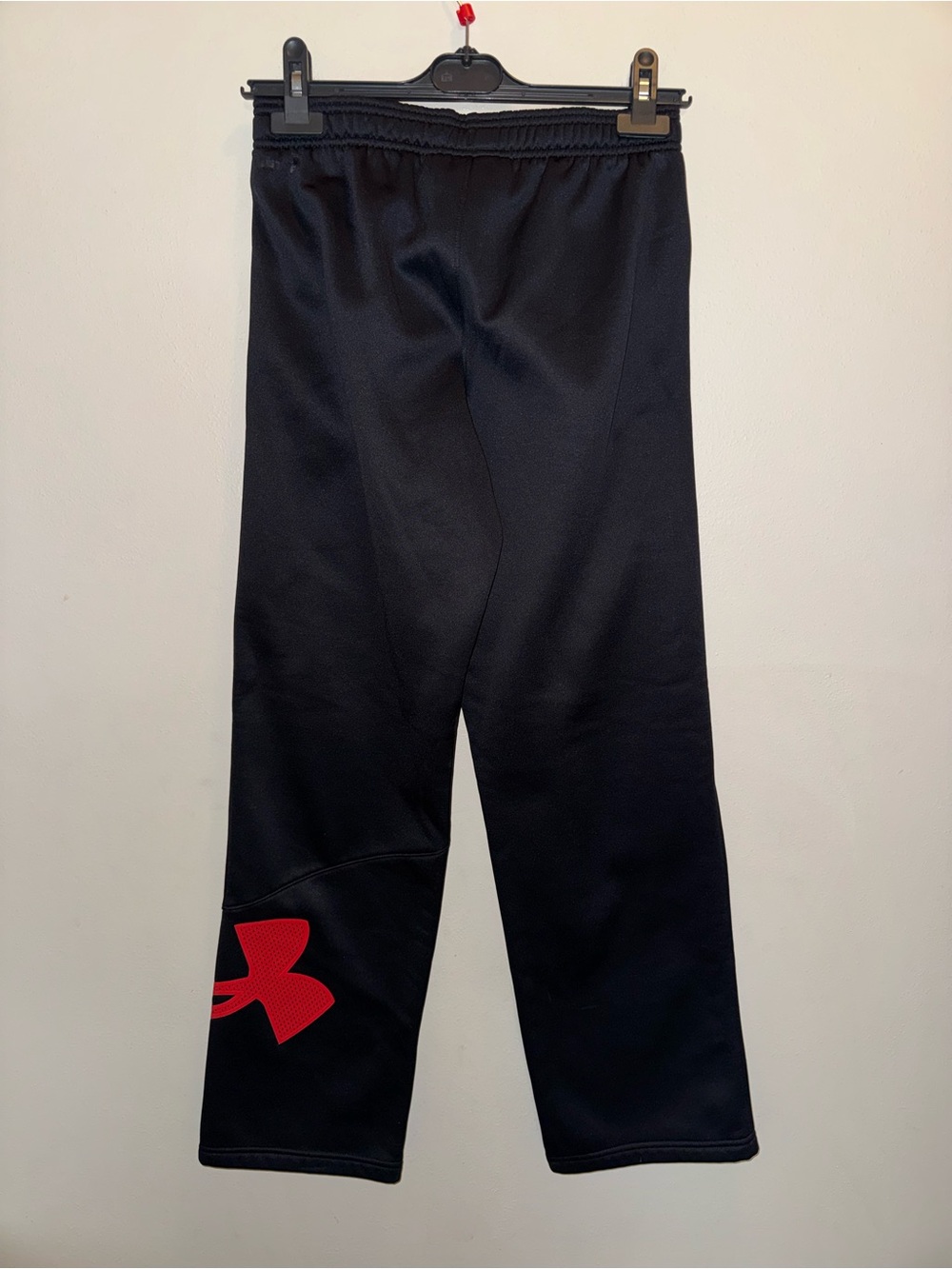 Under Armour Black Sweatpants with Red Logo Black Camo Joggers Size Youth Large - Picture 12 of 15